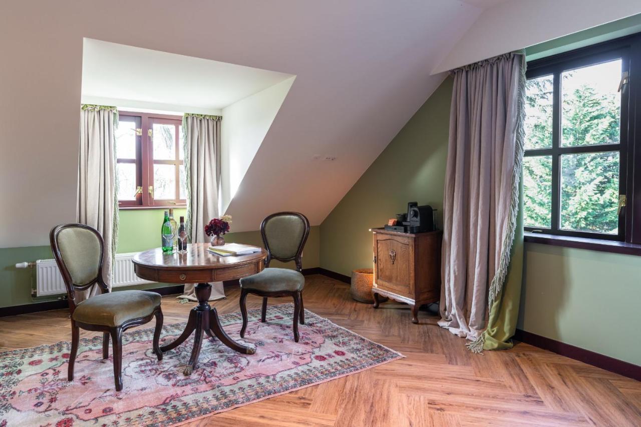 Boetiekhotel De Kastanjehof Lage Vuursche Exteriör bild
